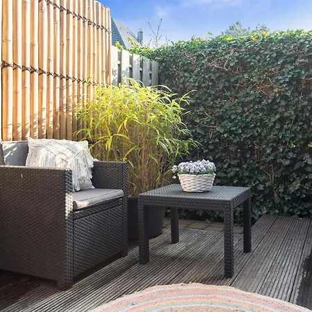 The Sea 샬레 잔드보르트