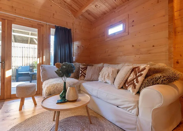 The Sea 샬레 잔드보르트