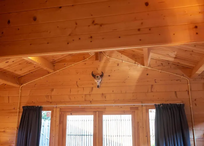 The Sea 샬레 잔드보르트